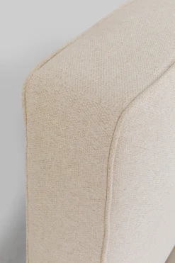 Bett East Side 160x200cm