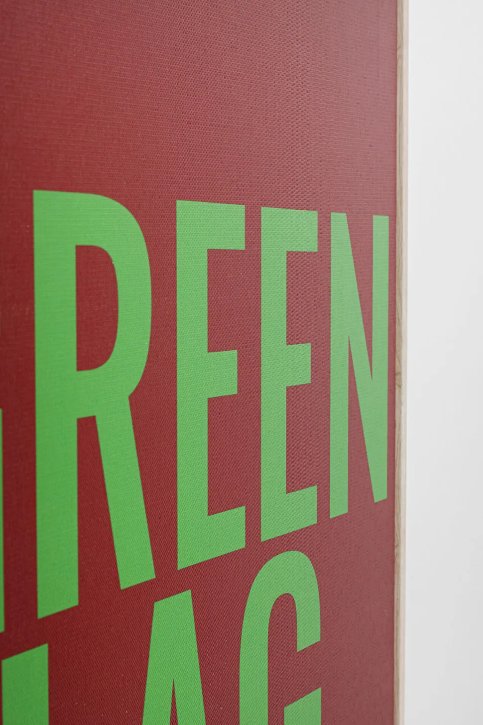 Gerahmtes Bild Green Flag 40x60cm