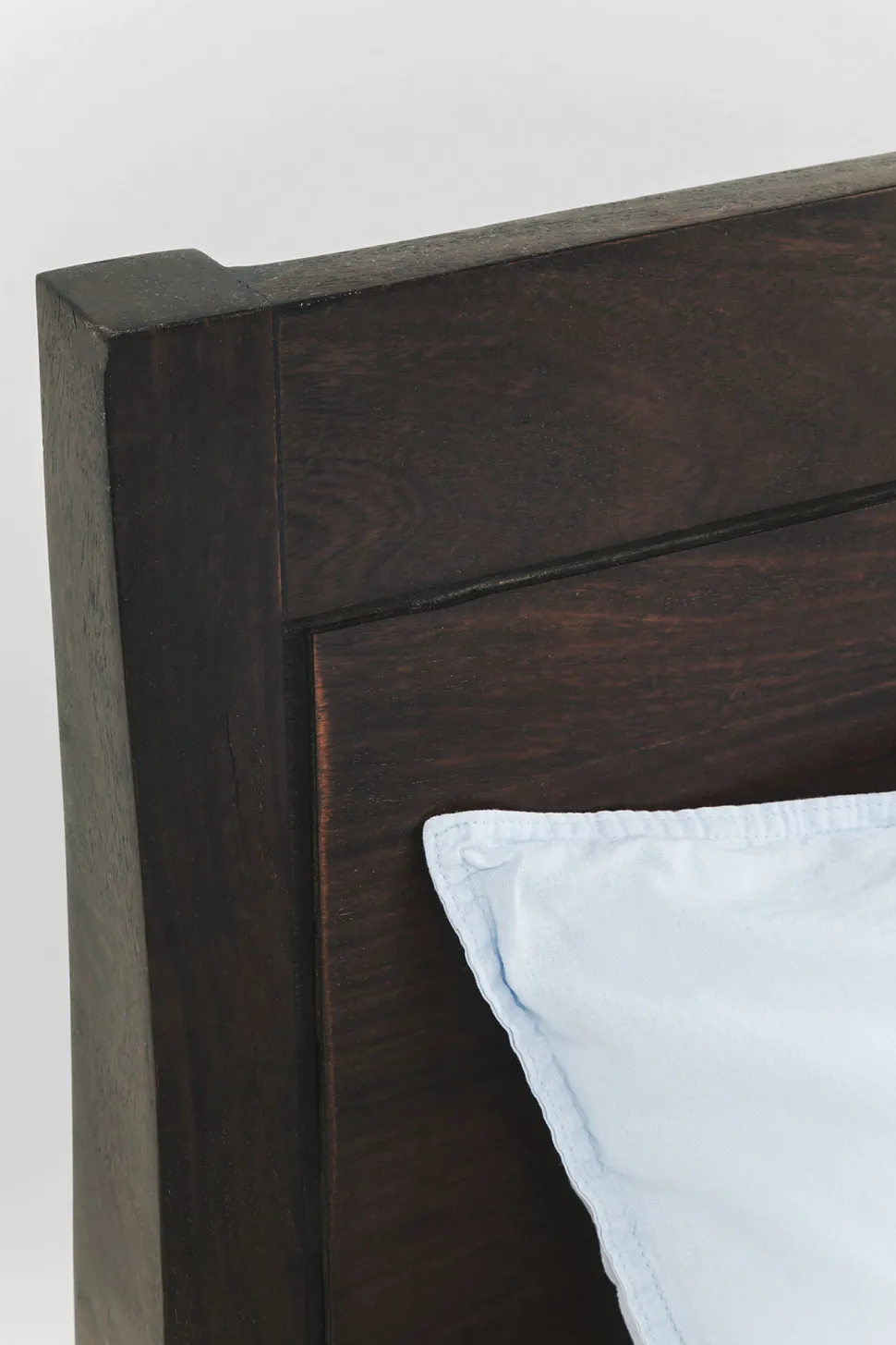 Holzbett Brooklyn Walnut 180x200cm