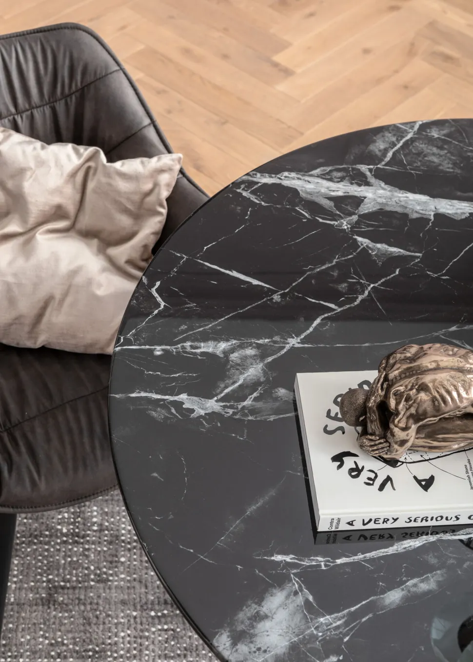 Tisch Solo Marble Schwarz Ø110